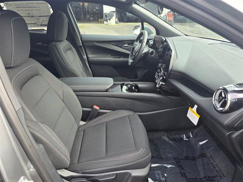 New 2026 Chevrolet Blazer EV LT w/ Midnight/Sport Edition image 11