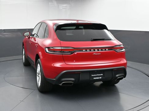 Certified 2025 Porsche Macan image 22