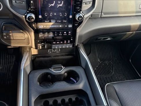 Used 2023 RAM 3500 Laramie AWD/4WD image 25