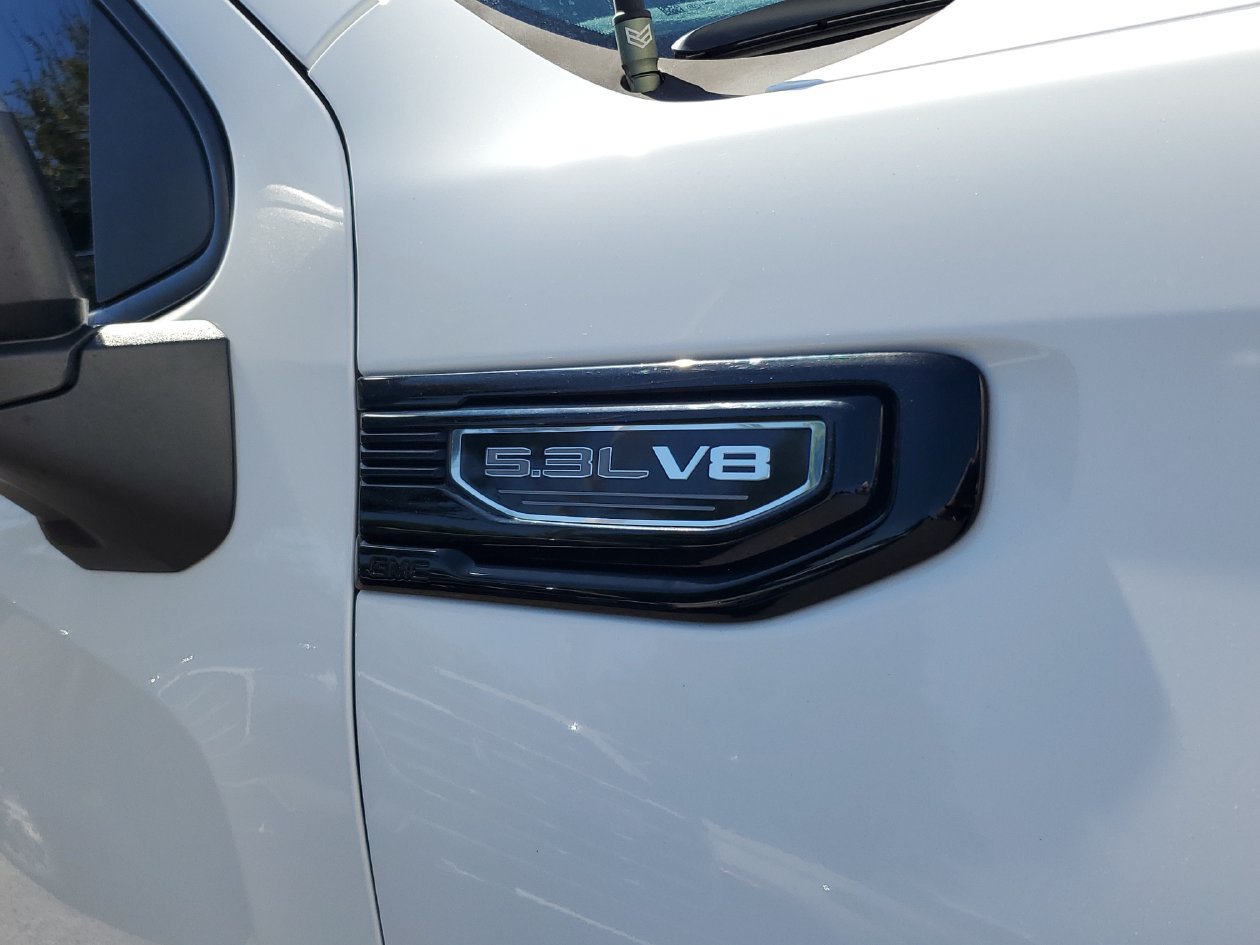 Used 2022 GMC Sierra 1500 Elevation w/ LPO, Elevation Black Package AWD/4WD image 7