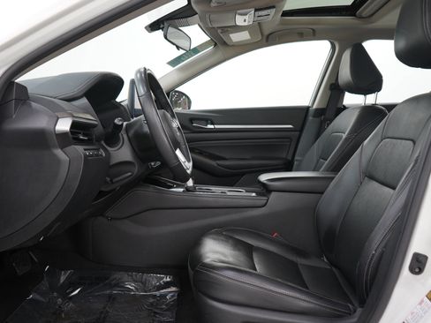 Used 2023 Nissan Altima 2.5 SL AWD/4WD image 18