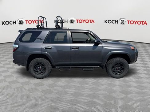 Used 2021 Toyota 4Runner TRD Off-Road Premium w/ Moonroof Package AWD/4WD image 9