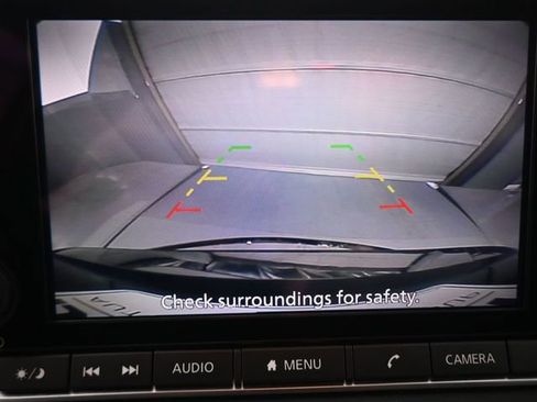 Used 2025 Nissan Rogue SV image 6