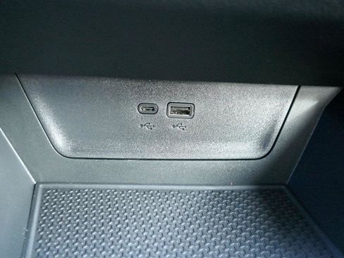 New 2026 Chevrolet Equinox LT image 18