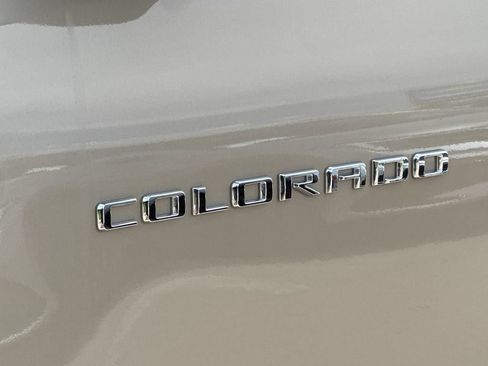 Used 2024 Chevrolet Colorado ZR2 AWD/4WD image 33