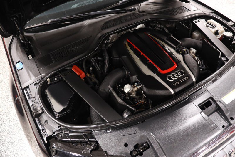Used 2014 Audi S8 AWD/4WD image 26