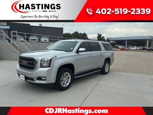 Used 2019 GMC Yukon XL SLT AWD/4WD image 1
