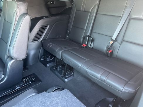 Used 2022 Chevrolet Tahoe RST w/ Luxury Package image 14