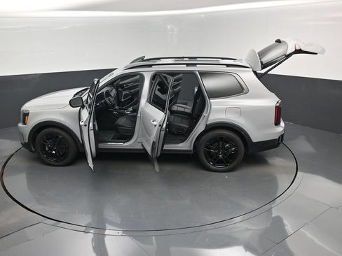 Certified 2024 Kia Telluride SX X-Line AWD/4WD image 17