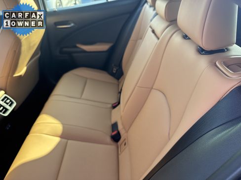 Used 2025 Lexus UX 300h FWD image 33