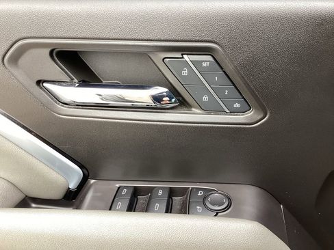 Used 2024 Chevrolet Colorado ZR2 w/ ZR2 Convenience Package III image 62