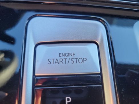 Certified 2025 Volkswagen Atlas Cross Sport SEL Premium R-Line image 24