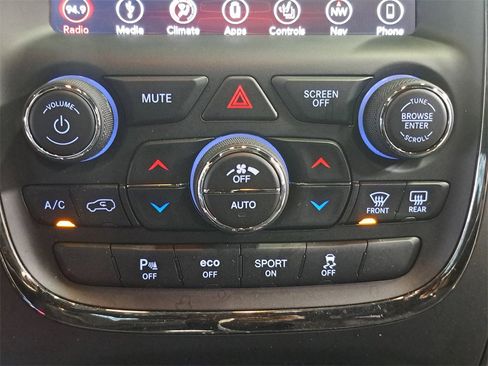 Used 2018 Dodge Durango R/T image 24