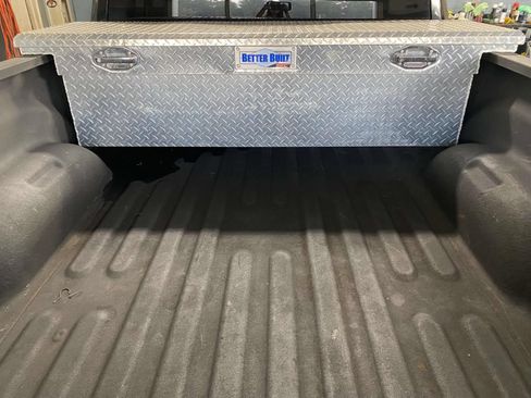 Used 2019 RAM 1500 Tradesman w/ Chrome Appearance Group RWD image 11