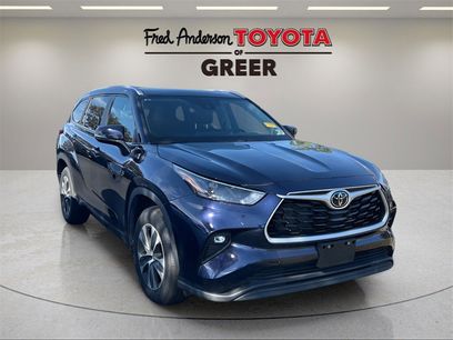 Used 2023 Toyota Highlander XLE
