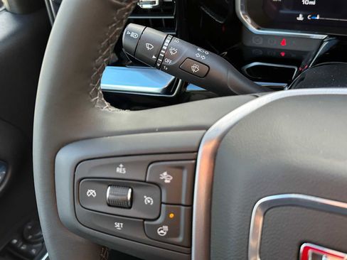 New 2026 GMC Sierra 2500 SLT image 33