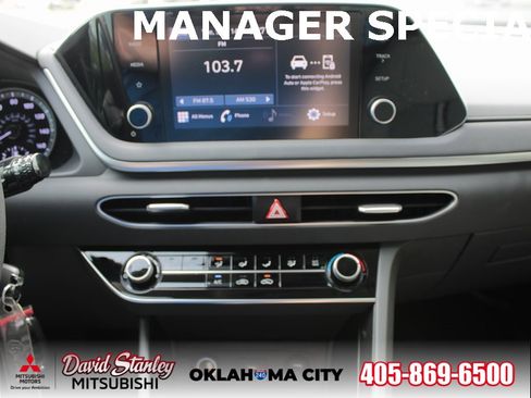Used 2022 Hyundai Sonata SE w/ Preferred Accessory Package image 16
