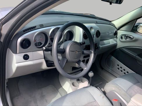 Used 2007 Chrysler PT Cruiser Touring FWD image 17