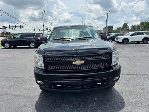 Used 2011 Chevrolet Silverado 1500 LT w/ All-Star Edition AWD/4WD image 3