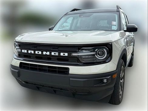 Used 2024 Ford Bronco Sport Outer Banks AWD/4WD image 3