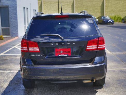 Used 2017 Dodge Journey SE w/ Flexible Seating Group FWD image 17