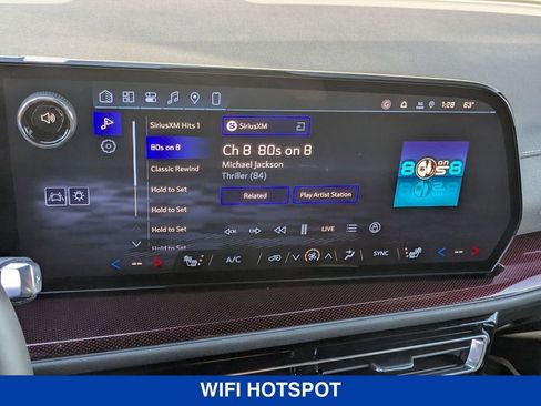 New 2026 Chevrolet Traverse Z71 w/ LPO, Floor Liner Package image 22