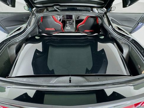 Used 2019 Chevrolet Corvette Stingray Coupe w/ Carbon Flash Badge Package RWD image 28