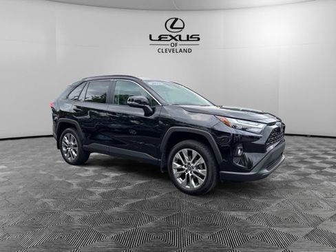 Used 2023 Toyota RAV4 XLE Premium AWD/4WD image 2