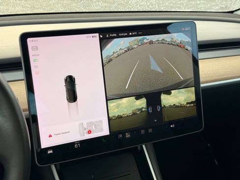 Used 2018 Tesla Model 3 Mid Range RWD image 32
