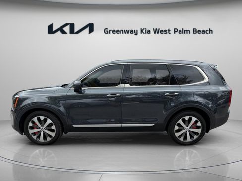 Used 2020 Kia Telluride S w/ S 8 Passenger Seating Package FWD image 3