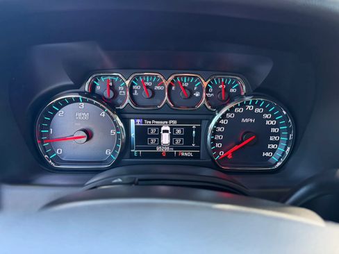 Used 2017 Chevrolet Tahoe LT RWD image 31