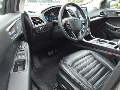 Used 2024 Ford Edge SEL AWD/4WD image 14