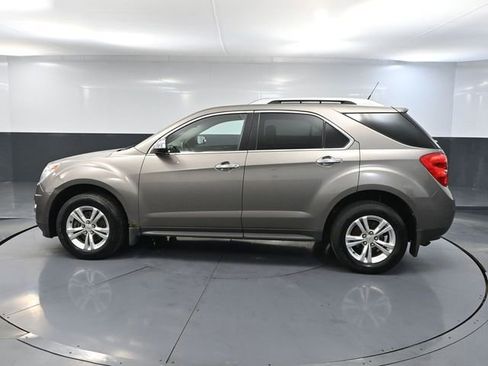 Used 2011 Chevrolet Equinox LT w/ Chrome Appearance Package image 9