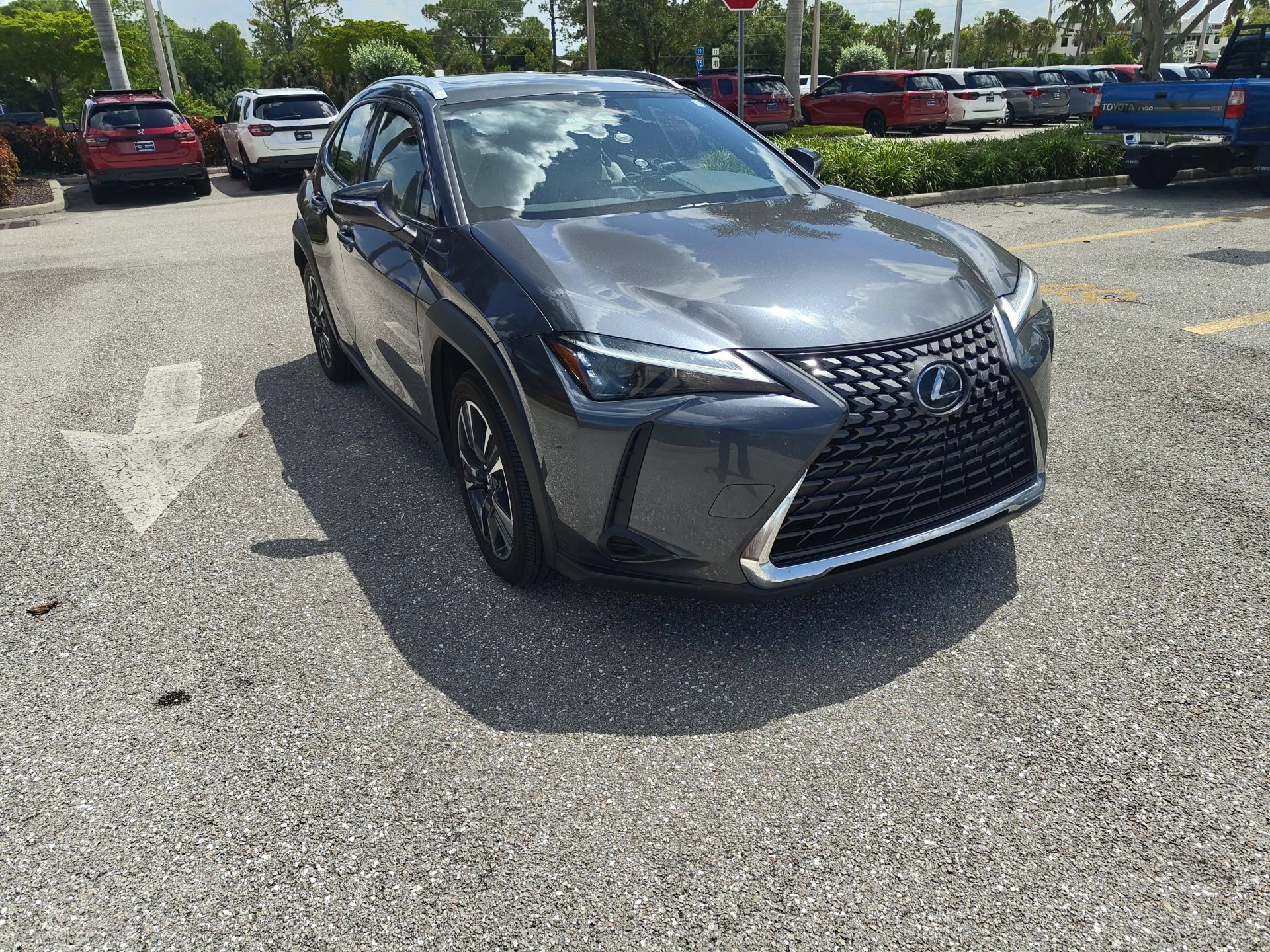 Used 2025 Lexus UX 300h FWD w/ Accessory Package (Z2) image 8