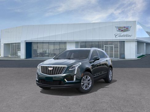 New 2026 Cadillac XT5 Luxury image 8