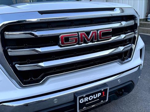 Used 2020 GMC Sierra 1500 SLE w/ SLE Value Package image 28