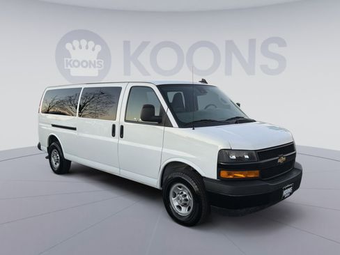 Used 2024 Chevrolet Express 3500 LS image 10