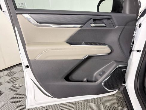 New 2026 GMC Acadia Elevation w/ Black Edition FWD image 8