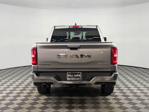 Used 2025 RAM 1500 Laramie AWD/4WD image 7