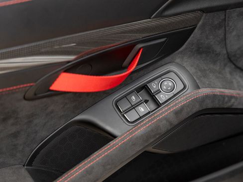 Used 2020 Porsche 718 Cayman GT4 RWD image 29
