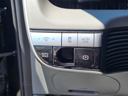 Used 2024 Hyundai Ioniq 5 SEL RWD image 33