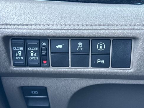 Used 2022 Honda Odyssey Elite image 44