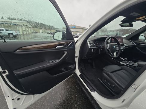 Used 2024 BMW X3 xDrive30i image 15