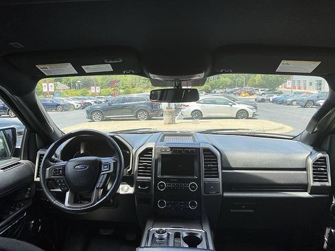 Used 2019 Ford Expedition Max XLT AWD/4WD image 17