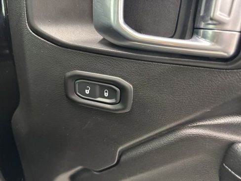 Used 2023 Jeep Wrangler Unlimited w/ Cold Weather Group AWD/4WD image 26