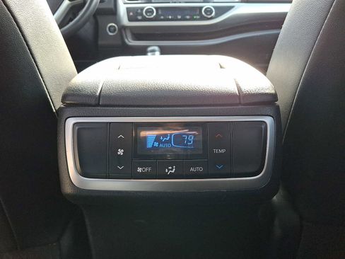Used 2018 Toyota Highlander XLE w/ Protection Package #3 AWD/4WD image 12