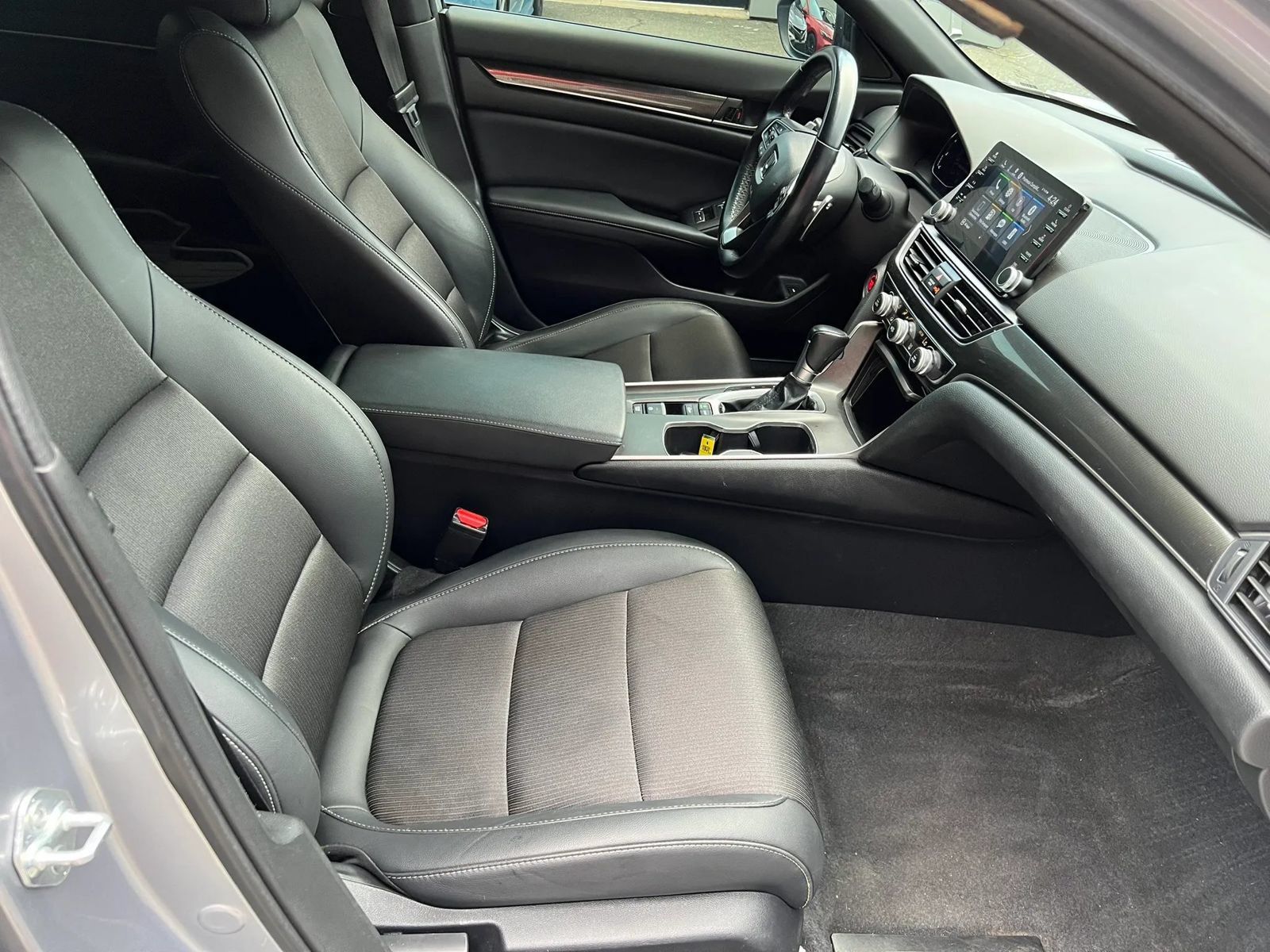 Used 2022 Honda Accord Sport image 8
