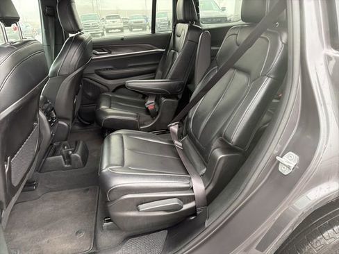 Certified 2024 Jeep Grand Cherokee L Limited w/ Luxury Tech Group II image 10