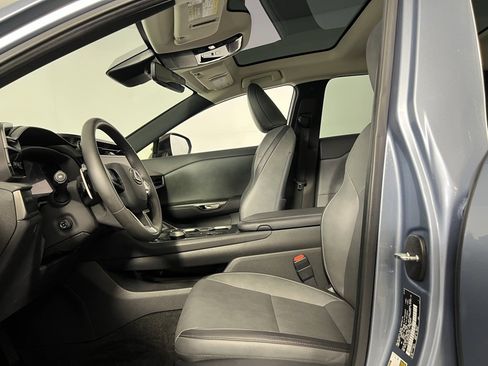 Used 2023 Lexus RZ 450e Premium image 21