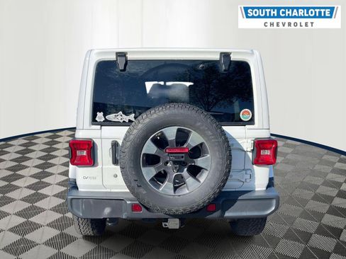 Used 2018 Jeep Wrangler Unlimited Sahara w/ Dual Top Group AWD/4WD image 6